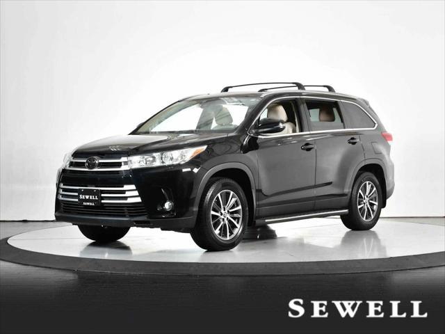 used 2019 Toyota Highlander car, priced at $26,998