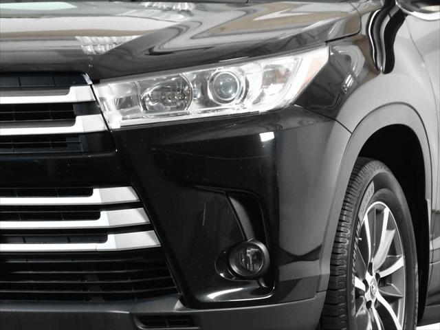 used 2019 Toyota Highlander car, priced at $26,998