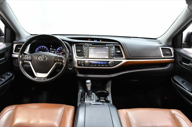 used 2018 Toyota Highlander car, priced at $29,888