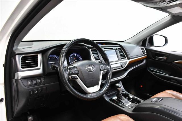 used 2018 Toyota Highlander car, priced at $29,888