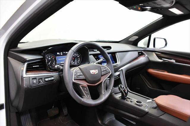 used 2024 Cadillac XT5 car, priced at $49,998