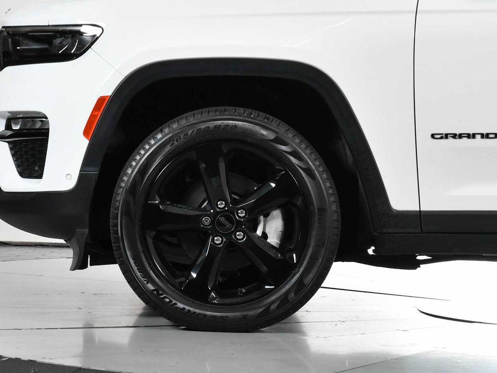 used 2023 Jeep Grand Cherokee car, priced at $32,988