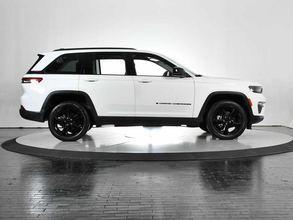 used 2023 Jeep Grand Cherokee car, priced at $32,988