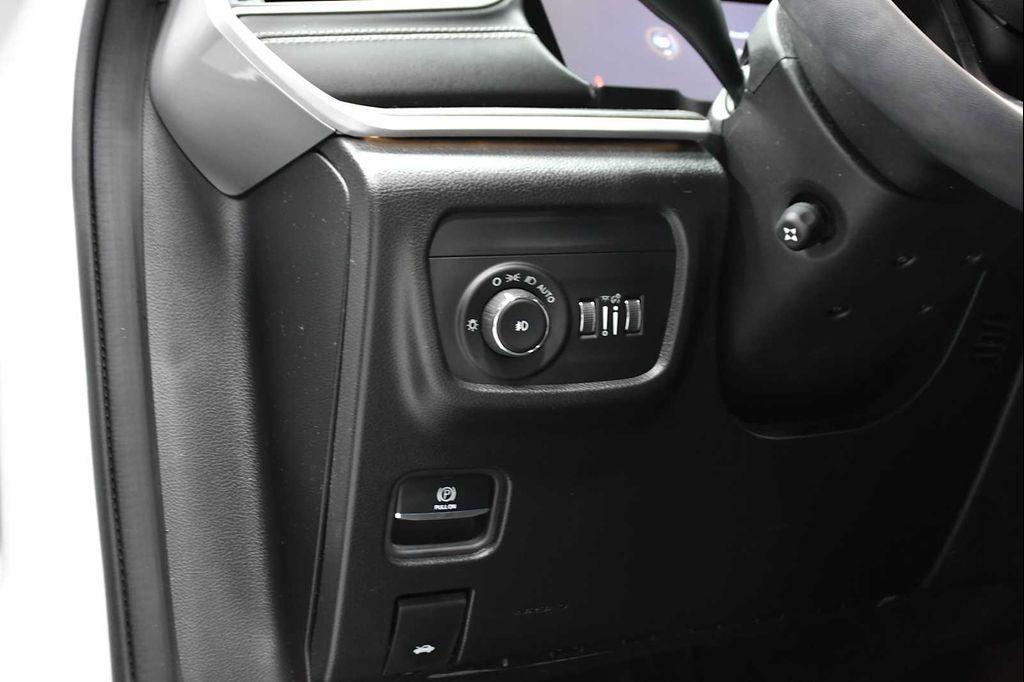 used 2023 Jeep Grand Cherokee car, priced at $32,988