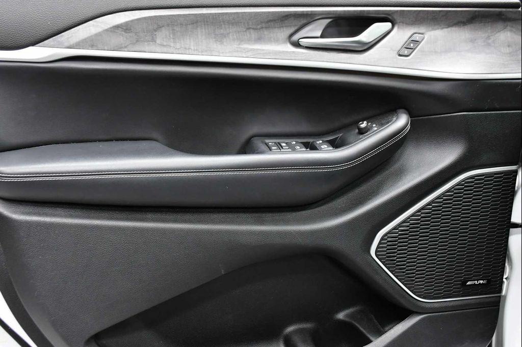 used 2023 Jeep Grand Cherokee car, priced at $32,988