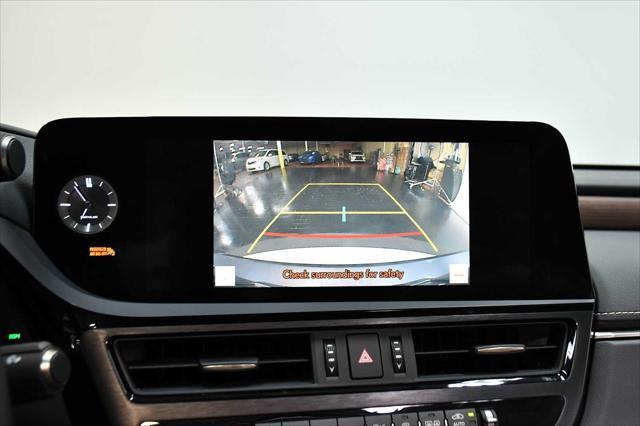 used 2023 Lexus ES 300h car, priced at $49,998