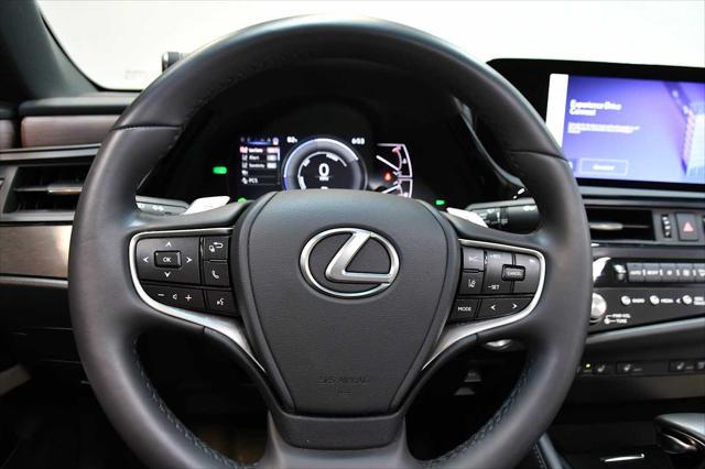 used 2023 Lexus ES 300h car, priced at $49,998