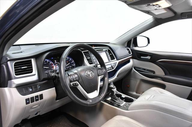 used 2015 Toyota Highlander car, priced at $20,998