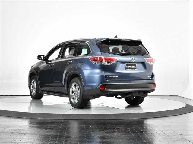 used 2015 Toyota Highlander car, priced at $20,998