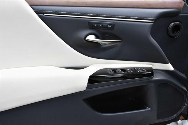 used 2023 Lexus ES 350 car, priced at $45,998