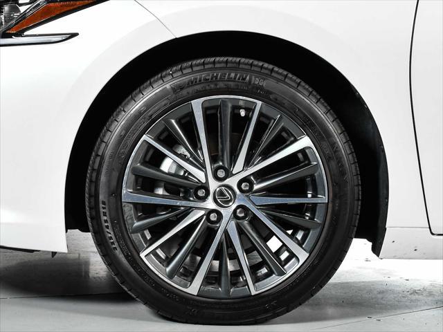used 2025 Lexus ES 350 car, priced at $51,998