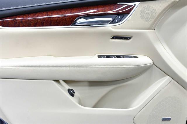 used 2019 Cadillac XT5 car, priced at $21,998