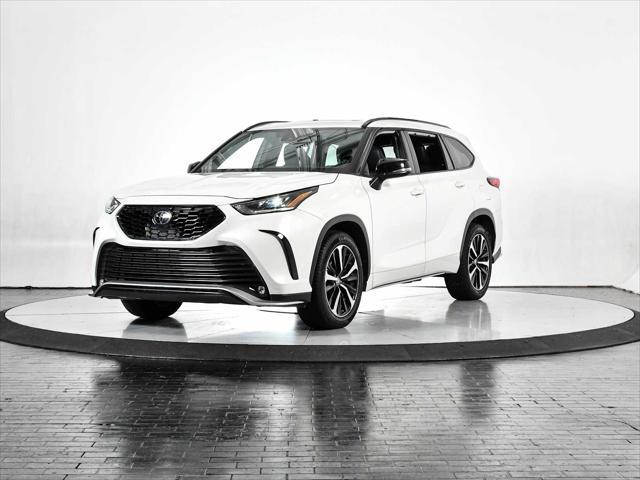 used 2021 Toyota Highlander car, priced at $32,998