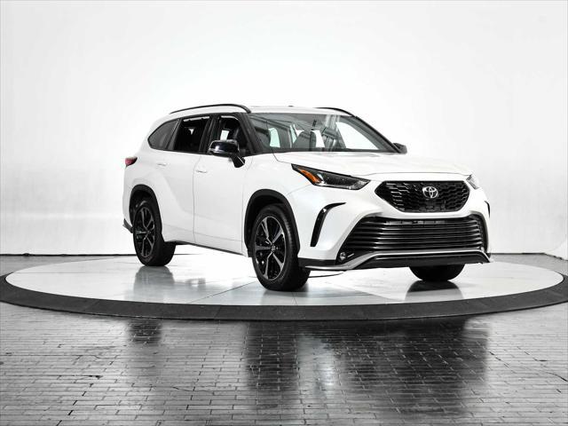used 2021 Toyota Highlander car, priced at $32,998