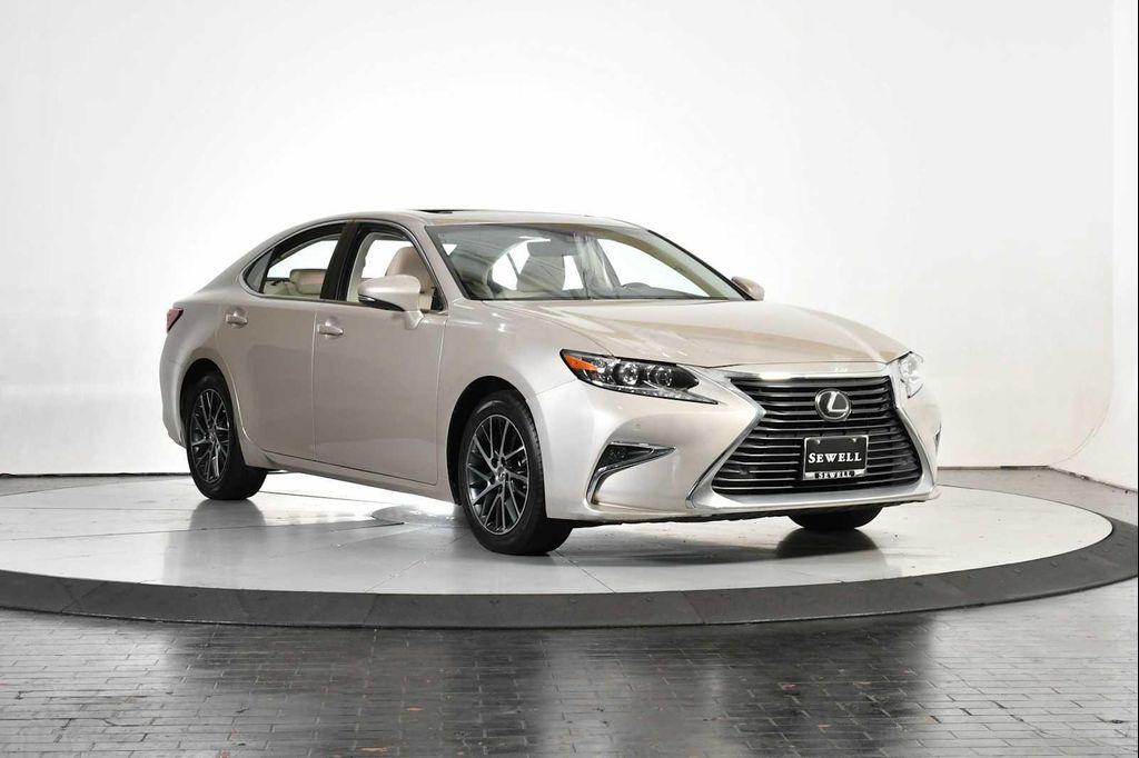 used 2017 Lexus ES 350 car, priced at $21,888