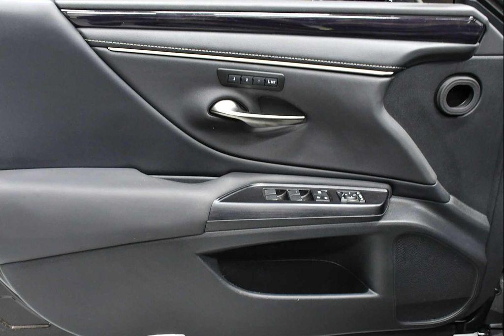 used 2020 Lexus ES 350 car, priced at $36,988