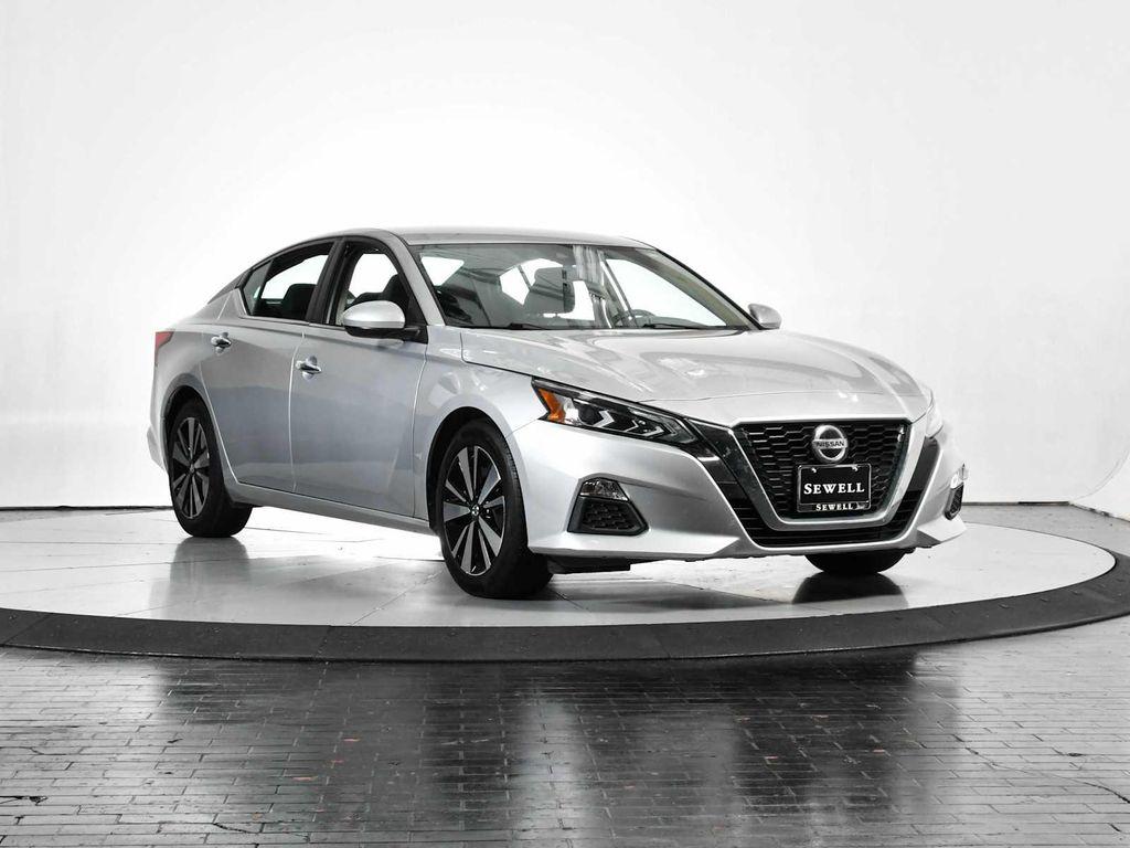 used 2022 Nissan Altima car, priced at $19,998