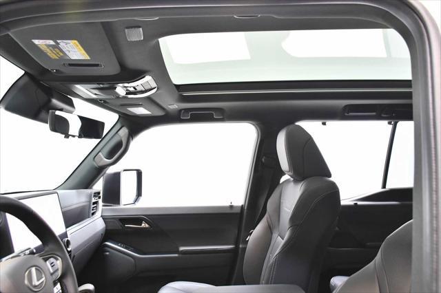used 2025 Lexus GX 550 car, priced at $107,998