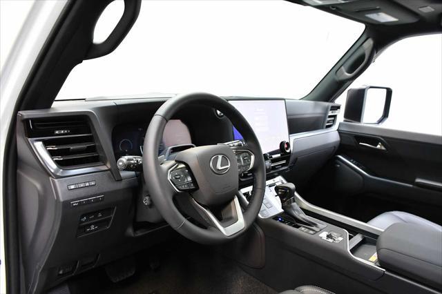 used 2025 Lexus GX 550 car, priced at $107,998