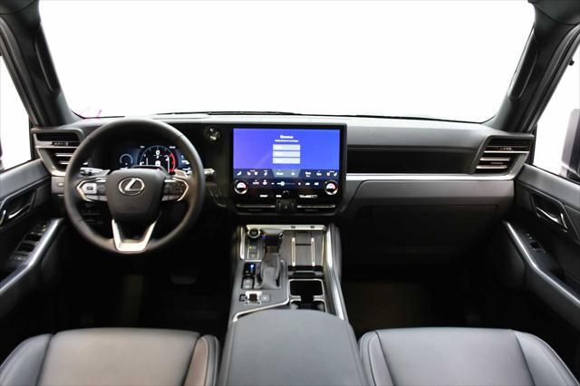 used 2025 Lexus GX 550 car, priced at $107,998