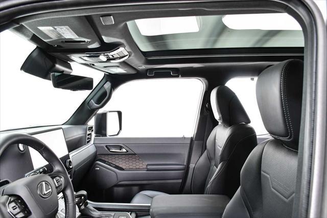 used 2025 Lexus GX 550 car, priced at $107,998