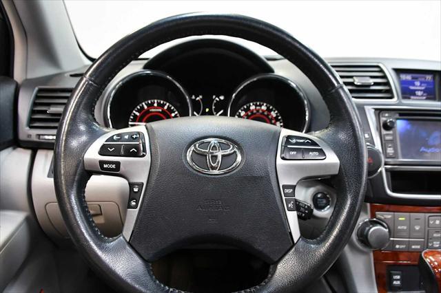 used 2013 Toyota Highlander car, priced at $17,998