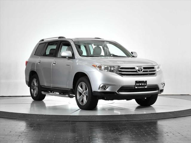 used 2013 Toyota Highlander car, priced at $17,998