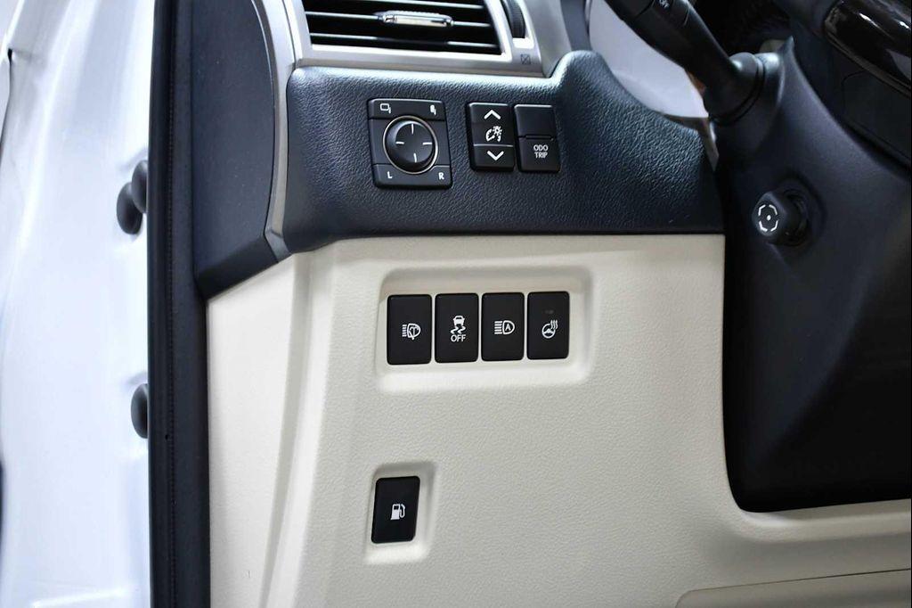 used 2023 Lexus GX 460 car, priced at $55,998