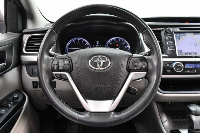 used 2016 Toyota Highlander car, priced at $23,998