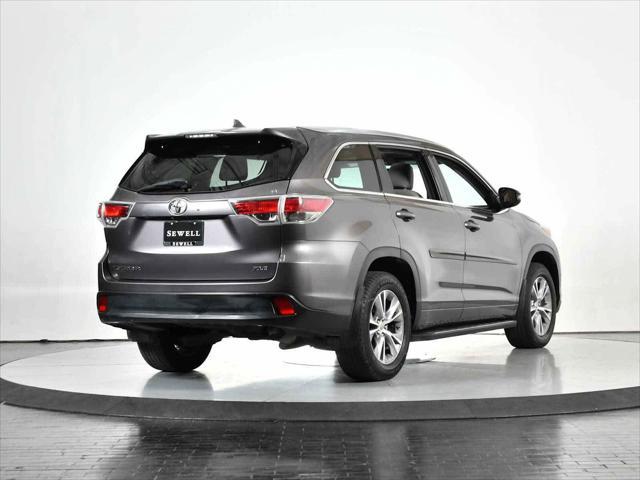 used 2015 Toyota Highlander car, priced at $22,988