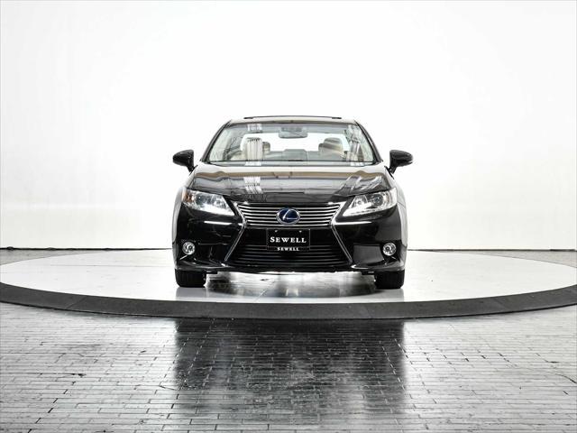 used 2013 Lexus ES 300h car, priced at $19,998