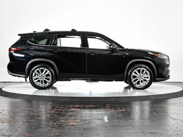 used 2024 Toyota Highlander car, priced at $44,888