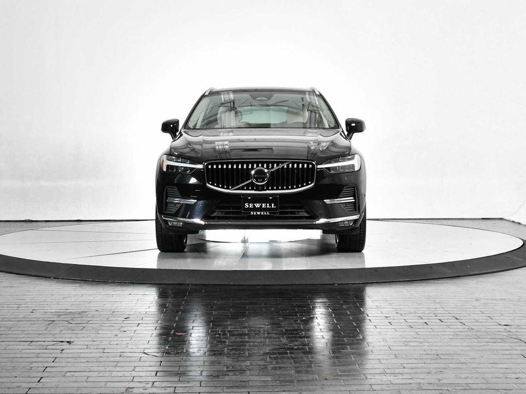 used 2023 Volvo XC60 car, priced at $28,800