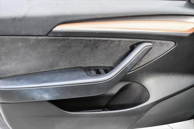 used 2021 Tesla Model 3 car, priced at $27,998