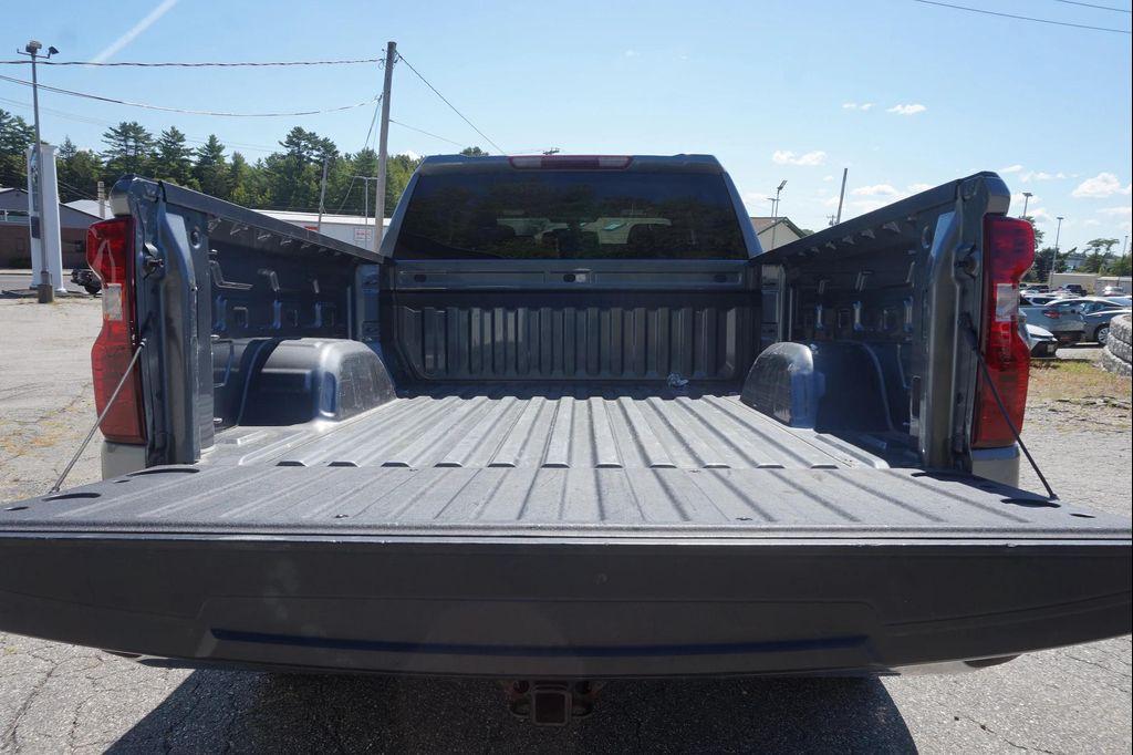 used 2022 Chevrolet Silverado 1500 car, priced at $31,994