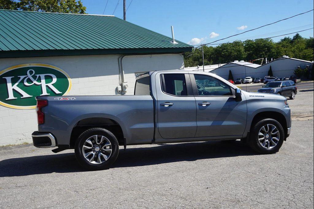 used 2022 Chevrolet Silverado 1500 car, priced at $31,994
