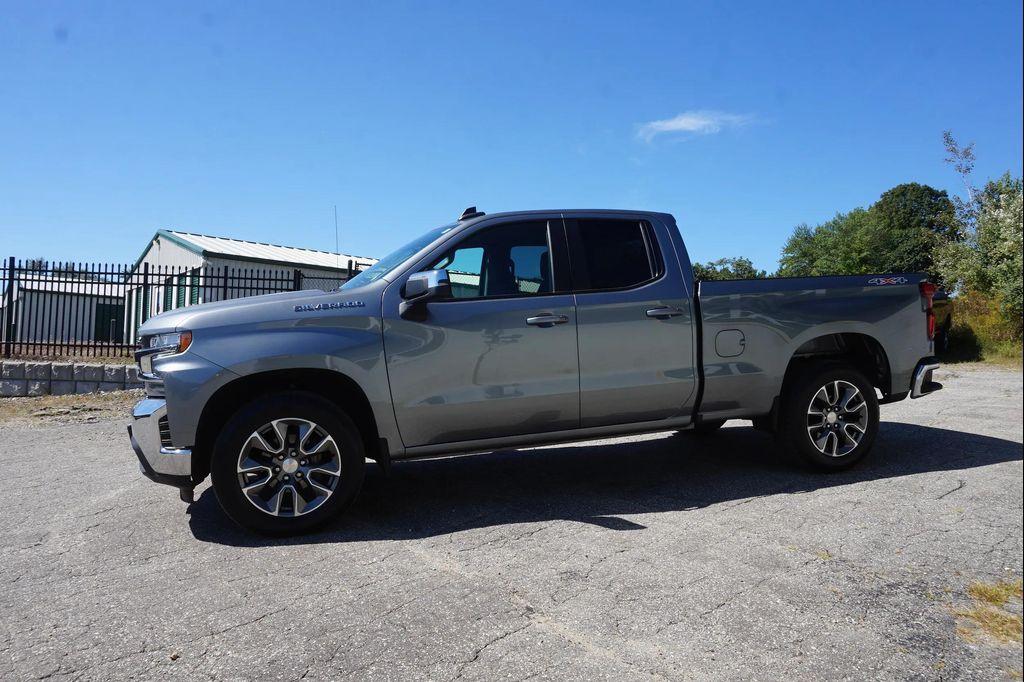 used 2022 Chevrolet Silverado 1500 car, priced at $31,994