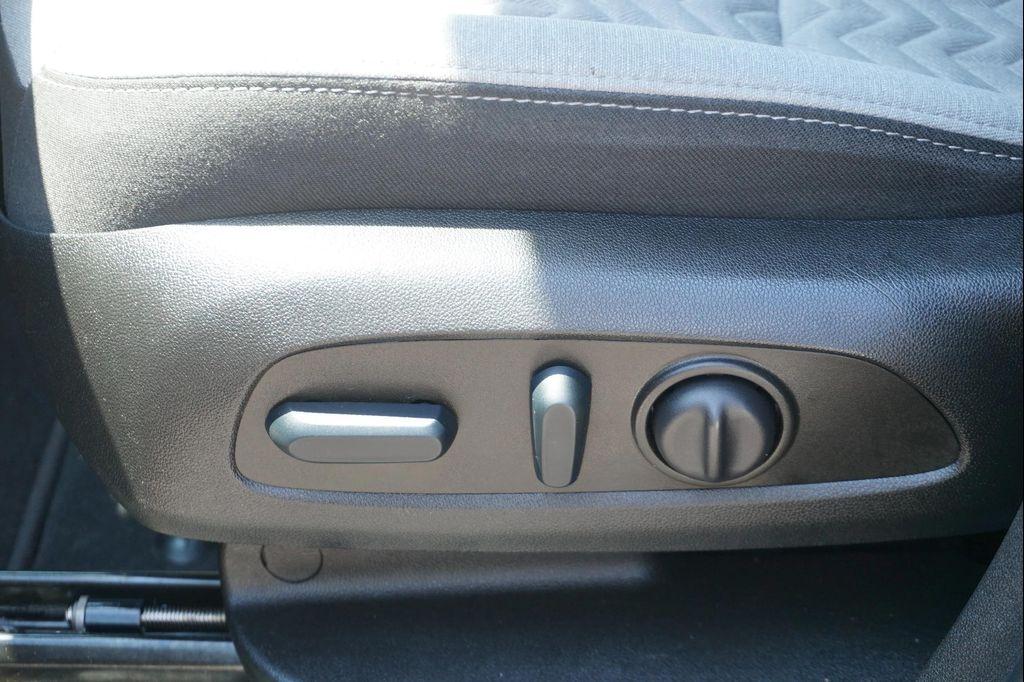 used 2022 Chevrolet Equinox car, priced at $19,422