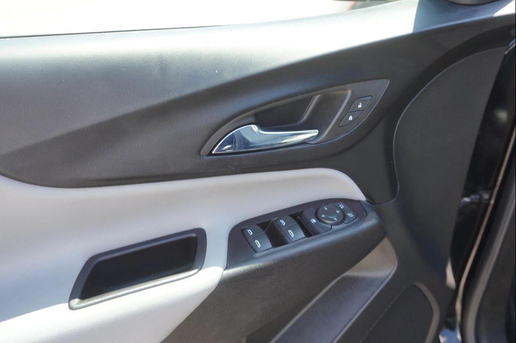 used 2022 Chevrolet Equinox car, priced at $19,422