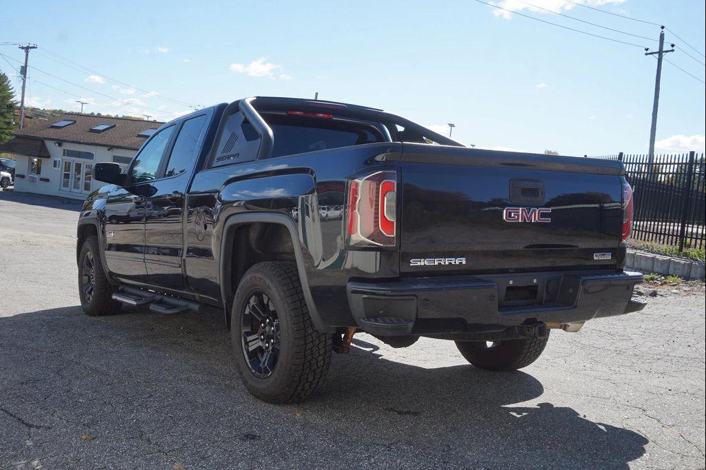 used 2018 GMC Sierra 1500 car, priced at $28,153