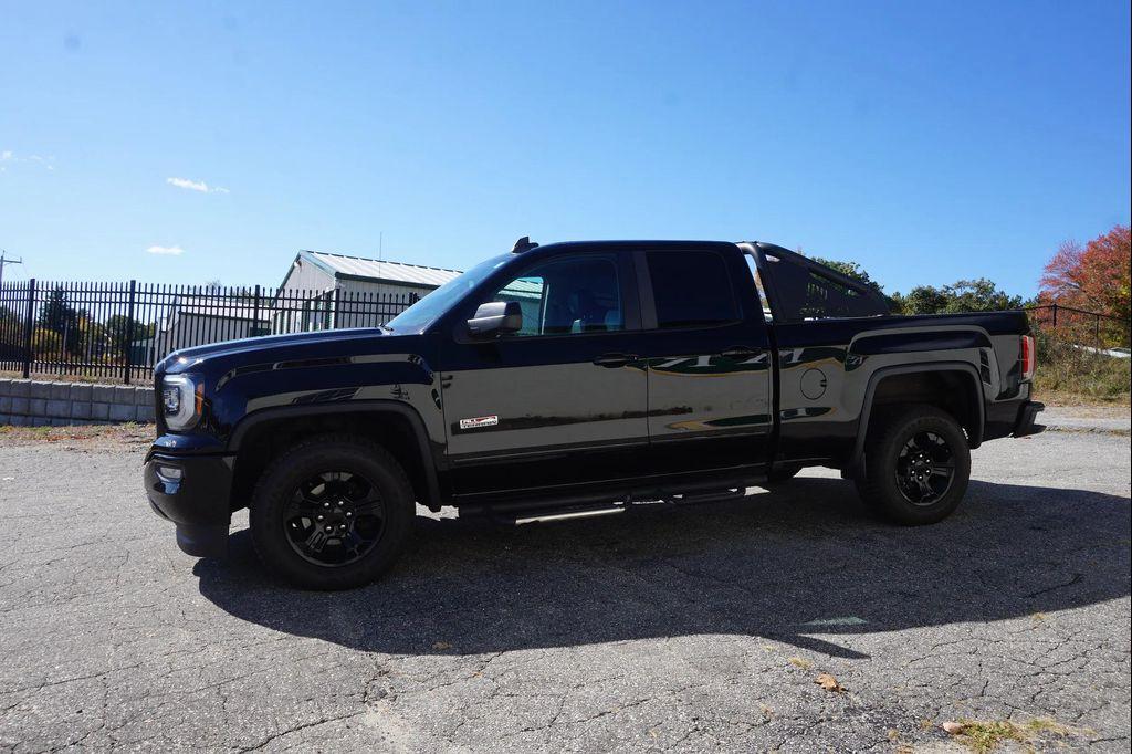 used 2018 GMC Sierra 1500 car, priced at $28,153