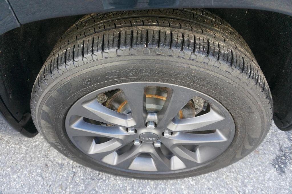 used 2019 Jeep Grand Cherokee car, priced at $22,722