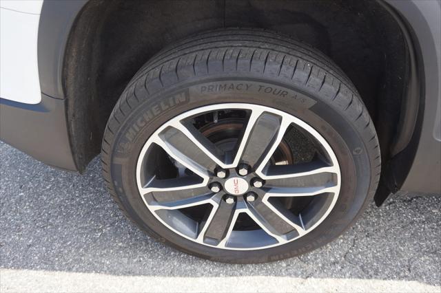 used 2022 GMC Acadia car, priced at $31,990