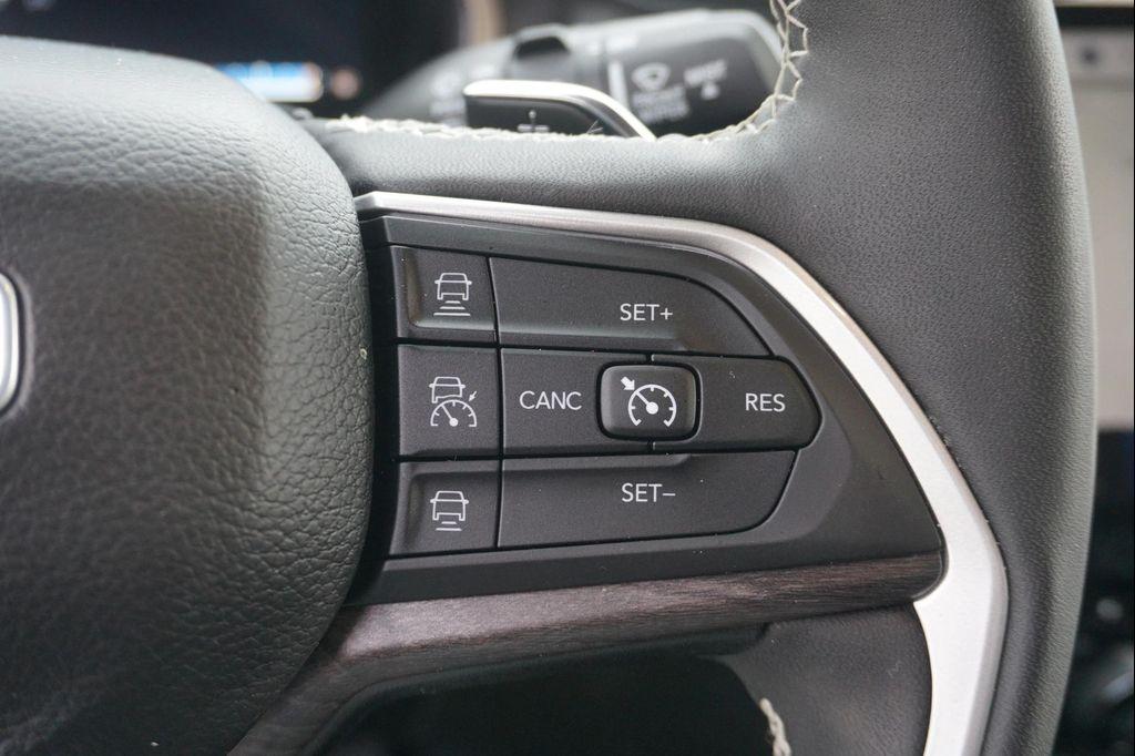 used 2023 Jeep Grand Cherokee car, priced at $29,722