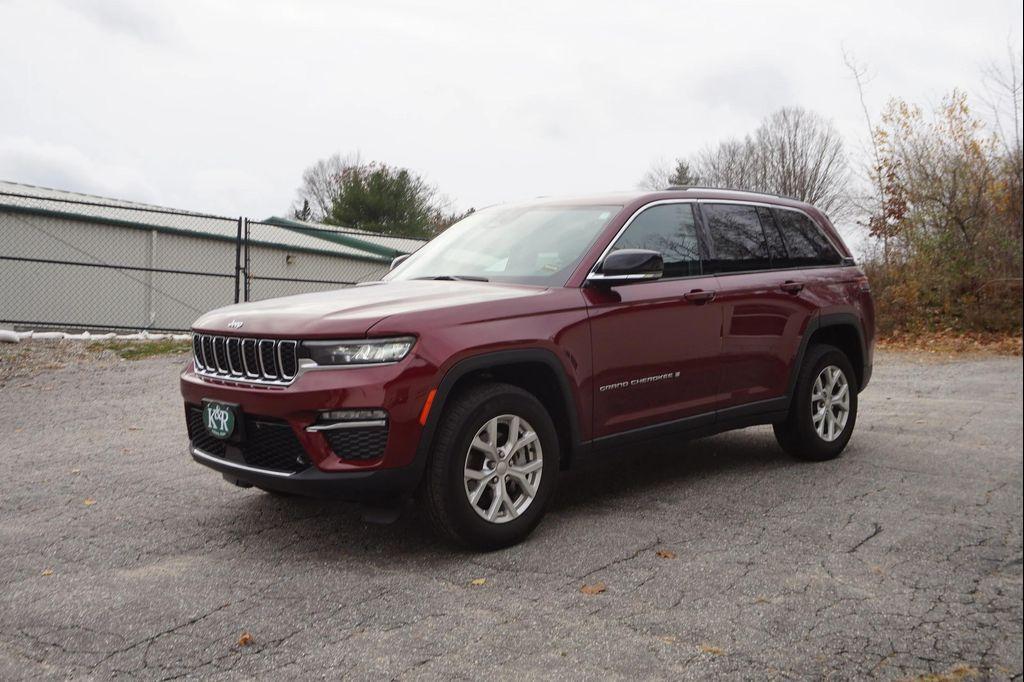 used 2023 Jeep Grand Cherokee car, priced at $29,722