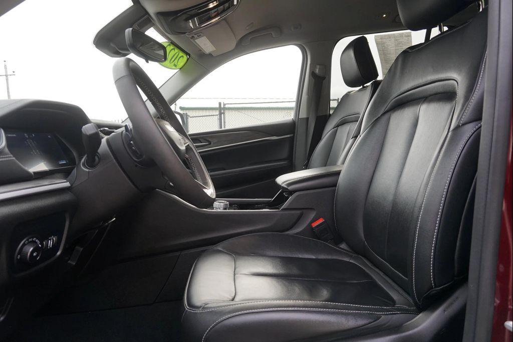 used 2023 Jeep Grand Cherokee car, priced at $29,722