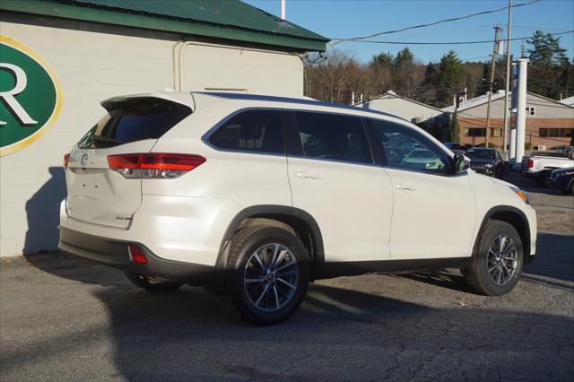 used 2019 Toyota Highlander car, priced at $29,388