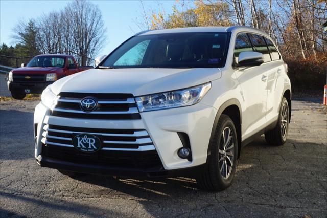 used 2019 Toyota Highlander car, priced at $29,388