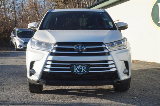 used 2019 Toyota Highlander car, priced at $29,388