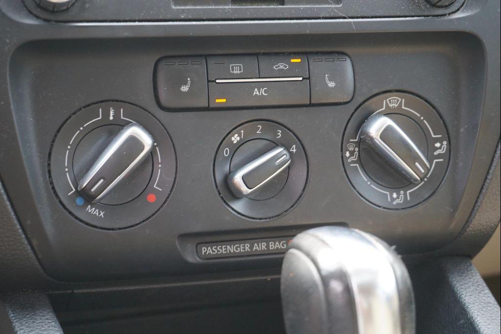 used 2013 Volkswagen Jetta car
